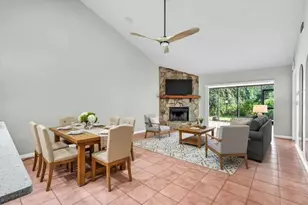 4565 Lakecrest Pl, Sarasota, FL 34233 - Photo 6