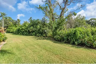 4565 Lakecrest Place #18, Sarasota, FL 34233 - Photo 36