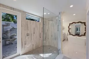 1253 N Basin Ln, Sarasota, FL 34242 - Photo 32