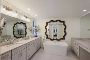 1253 N Basin Ln, Sarasota, FL 34242 - Photo 30