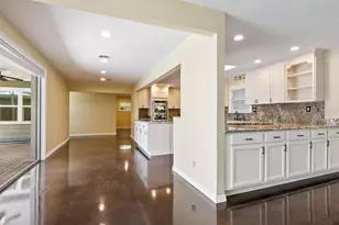 1248 Northport Dr, Sarasota, FL 34242 - Photo 12