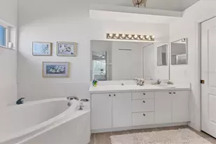 5240 Hyland Hills Ave, Sarasota, FL 34241 - Photo 34