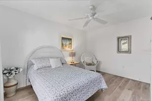 5240 Hyland Hills Ave, Sarasota, FL 34241 - Photo 36