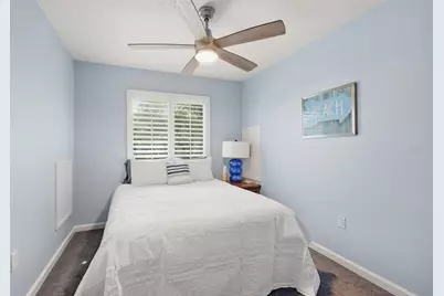 221 Island Circle, Sarasota, FL 34242 - Photo 20