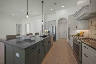 504 Gulf St, Venice, FL 34285 - Photo 10