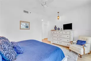 615 Dream Island Pl, Longboat Key, FL 34228 - Photo 18