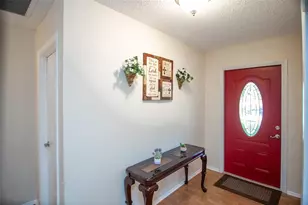 2216 40th St W, Bradenton, FL 34205 - Photo 4