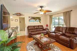 2216 40th St W, Bradenton, FL 34205 - Photo 12