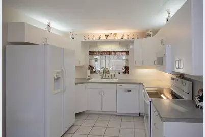 2216 40th Street W, Bradenton, FL 34205 - Photo 6