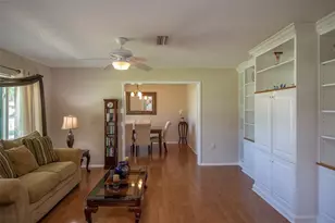 2216 40th St W, Bradenton, FL 34205 - Photo 8