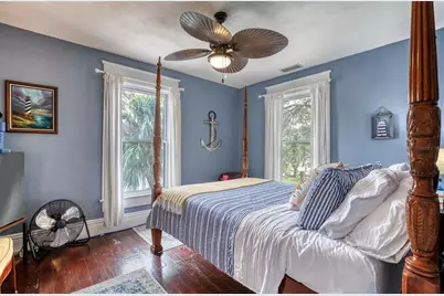 304 15th Street W, Bradenton, FL 34205 - Photo 36