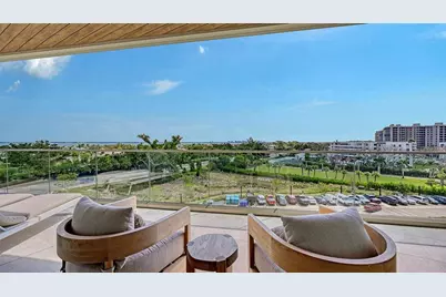 1591 Gulf Of Mexico Drive #512, Longboat Key, FL 34228 - Photo 10