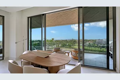 1591 Gulf Of Mexico Drive #512, Longboat Key, FL 34228 - Photo 8