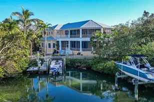 5309 Hidden Harbor Rd, Sarasota, FL 34242 - Photo 2