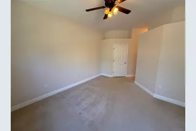 8153 Miramar Way, Lakewood Ranch, FL 34202 - Photo 18