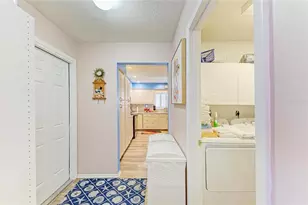 7287 Eleanor Cir, Sarasota, FL 34243 - Photo 38