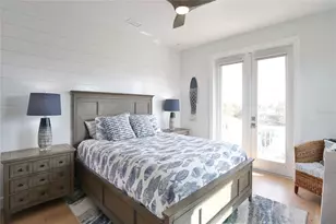 262 Island Cir, Sarasota, FL 34242 - Photo 38