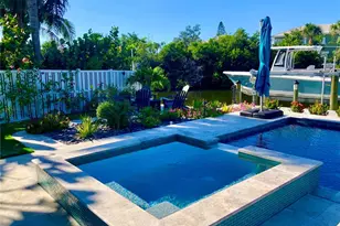 262 Island Cir, Sarasota, FL 34242 - Photo 44