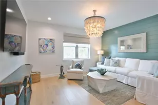 262 Island Cir, Sarasota, FL 34242 - Photo 30