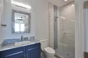 262 Island Cir, Sarasota, FL 34242 - Photo 36