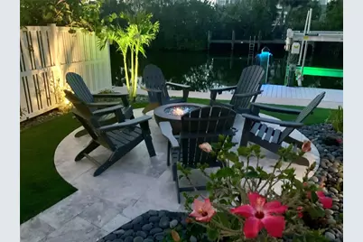 262 Island Circle, Sarasota, FL 34242 - Photo 10