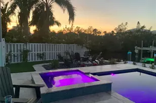 262 Island Cir, Sarasota, FL 34242 - Photo 48