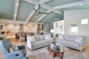 262 Island Cir, Sarasota, FL 34242 - Photo 14