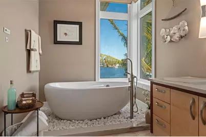 242 Oak Avenue, Anna Maria, FL 34216 - Photo 26