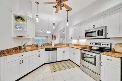 5240 Hyland Hills Avenue #1421, Sarasota, FL 34241 - Photo 14