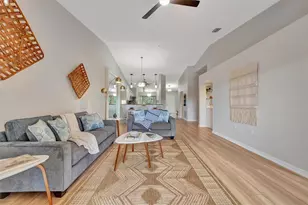 5240 Hyland Hills Ave, Sarasota, FL 34241 - Photo 6