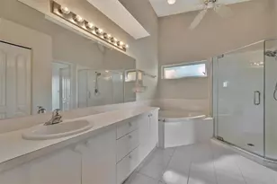 5240 Hyland Hills Ave, Sarasota, FL 34241 - Photo 22