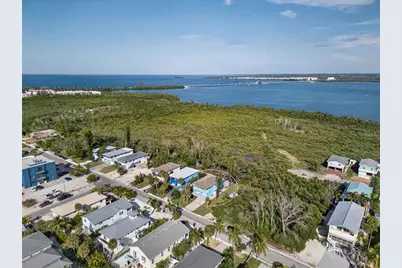 2915 Avenue C, Holmes Beach, FL 34217 - Photo 56