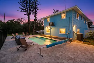 2915 Avenue C, Holmes Beach, FL 34217 - Photo 2