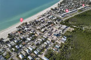 2915 Avenue C, Holmes Beach, FL 34217 - Photo 4