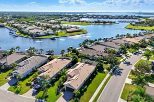 1250 Tidewater Ct, Bradenton, FL 34208 - Photo 6