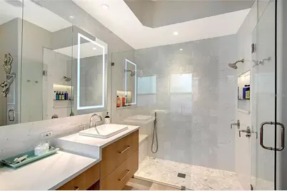 3921 Maravic Place, Sarasota, FL 34231 - Photo 20