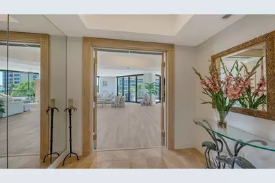 1241 Gulf Of Mexico Drive #207 S, Longboat Key, FL 34228 - Photo 2