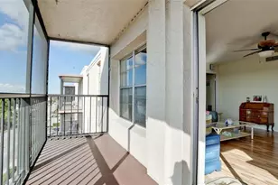 2901 26th St W, Bradenton, FL 34205 - Photo 10