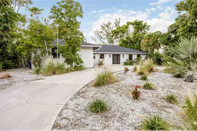 635 Tropical Circle, Sarasota, FL 34242 - Photo 6