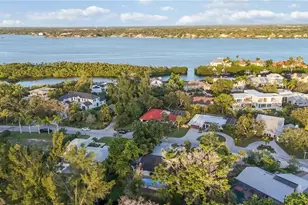 635 Tropical Cir, Sarasota, FL 34242 - Photo 58