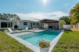 408 71st St, Holmes Beach, FL 34217 - Photo 16