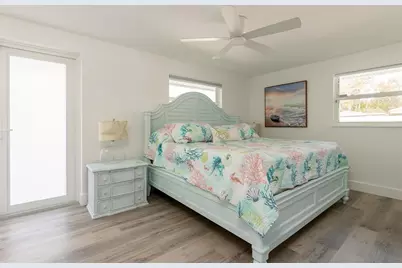 408 71st Street, Holmes Beach, FL 34217 - Photo 28