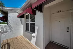 1400 Water View Dr W, Largo, FL 33771 - Photo 26
