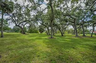1400 Water View Dr W, Largo, FL 33771 - Photo 38