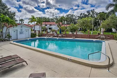 1400 Water View Drive W #202, Largo, FL 33771 - Photo 32