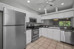 1400 Water View Dr W, Largo, FL 33771 - Photo 10
