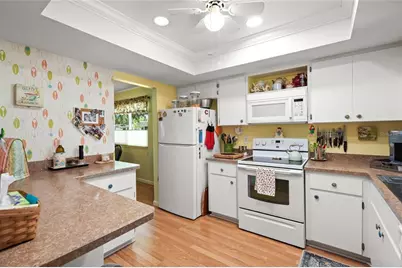 1325 Glen Oaks Drive E #133, Sarasota, FL 34232 - Photo 10