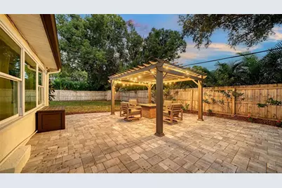 2426 Wisteria Street, Sarasota, FL 34239 - Photo 40