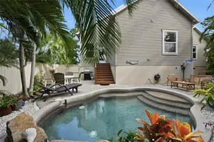7002 Marina Dr, Holmes Beach, FL 34217 - Photo 26