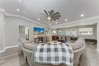 4633 Glenbrooke Terrace, Sarasota, FL 34243 - Photo 6